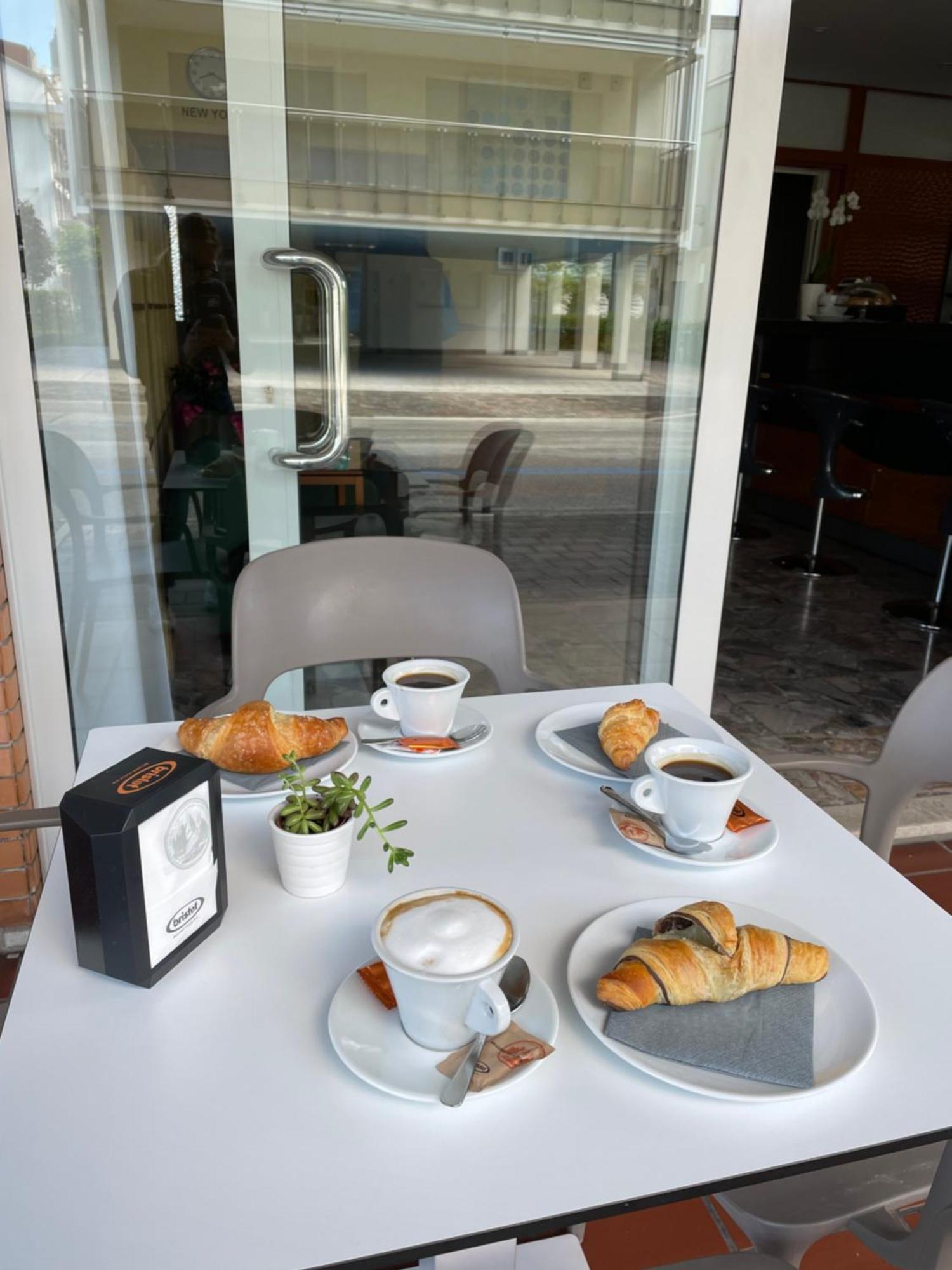 Pensione Ornella Lignano Sabbiadoro Luaran gambar